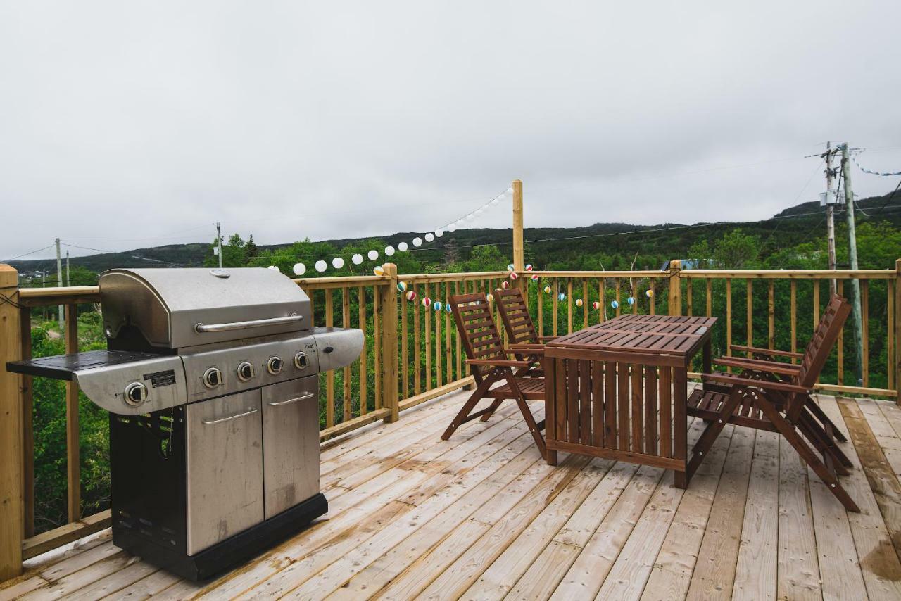 Out East Hostels - Rocky Harbour Exterior photo